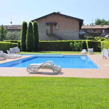 Vibrant In With Swimming Pool Near 2 Lakes Lazise